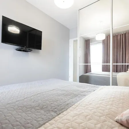 Manufaktura Skyline By Pinpoint *